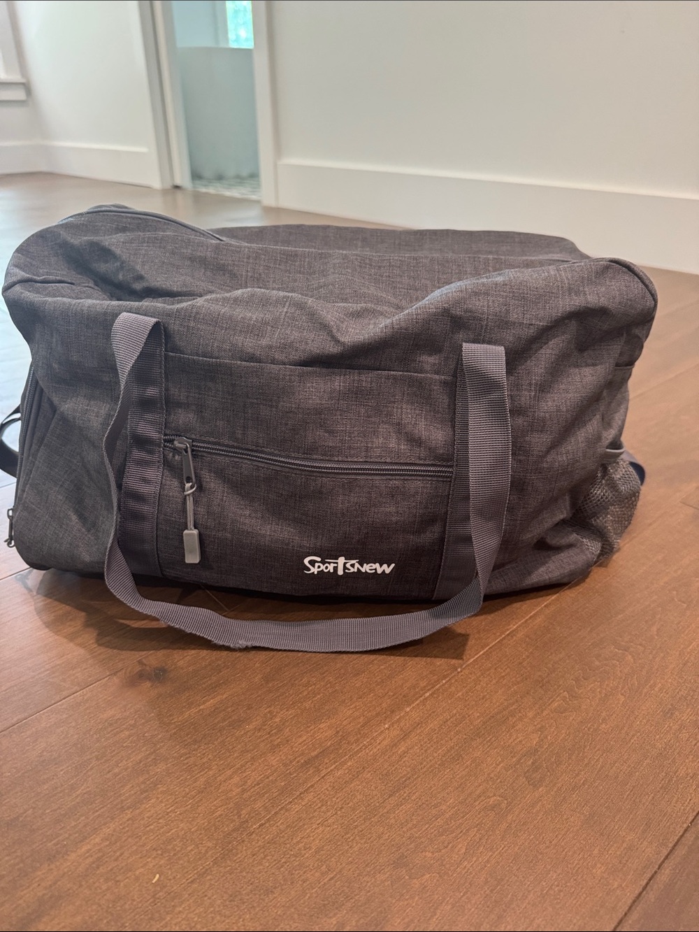 Gray Men’s Travel Gym Duffel Bag